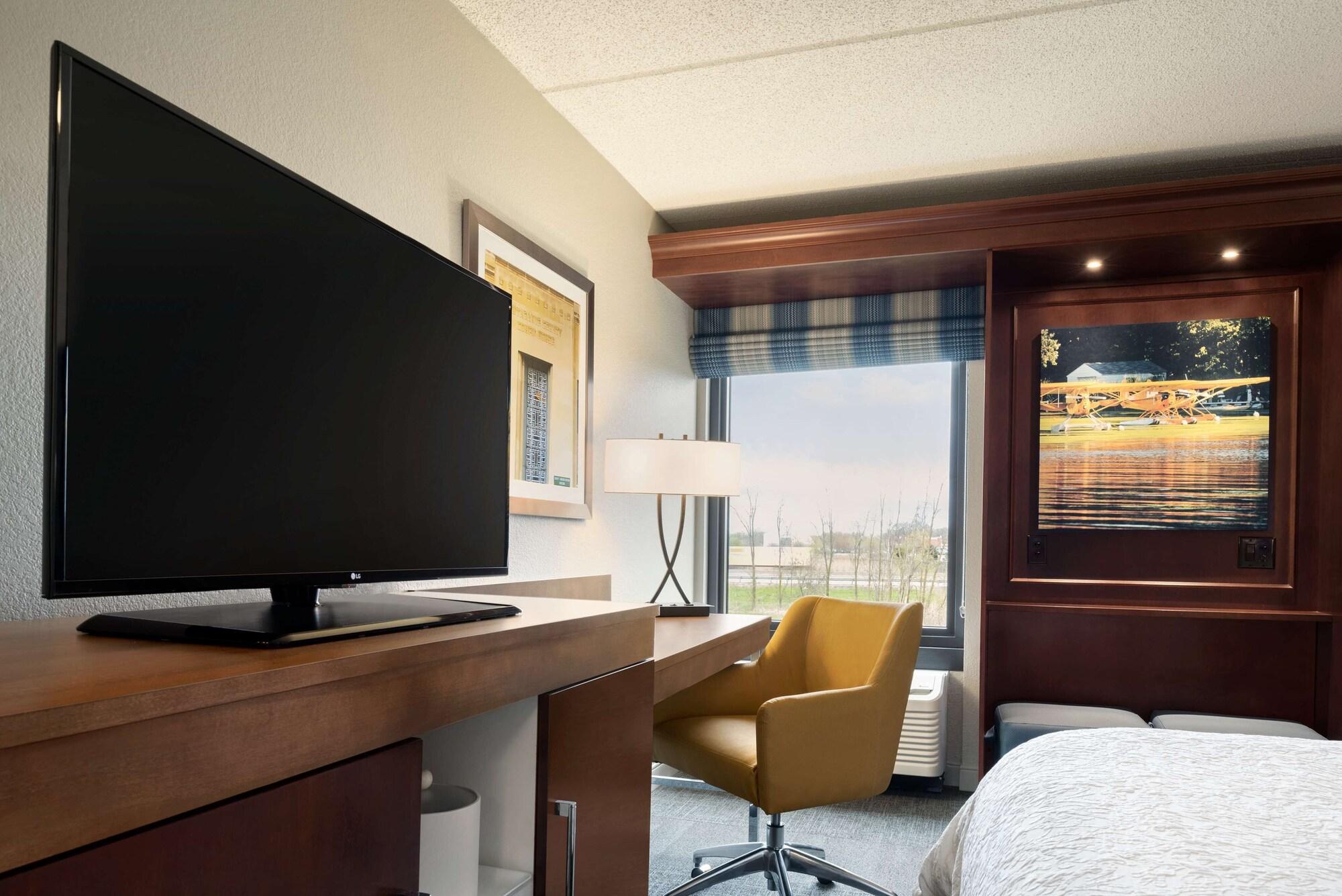 Hampton Inn Appleton-Fox River Mall Area מראה חיצוני תמונה
