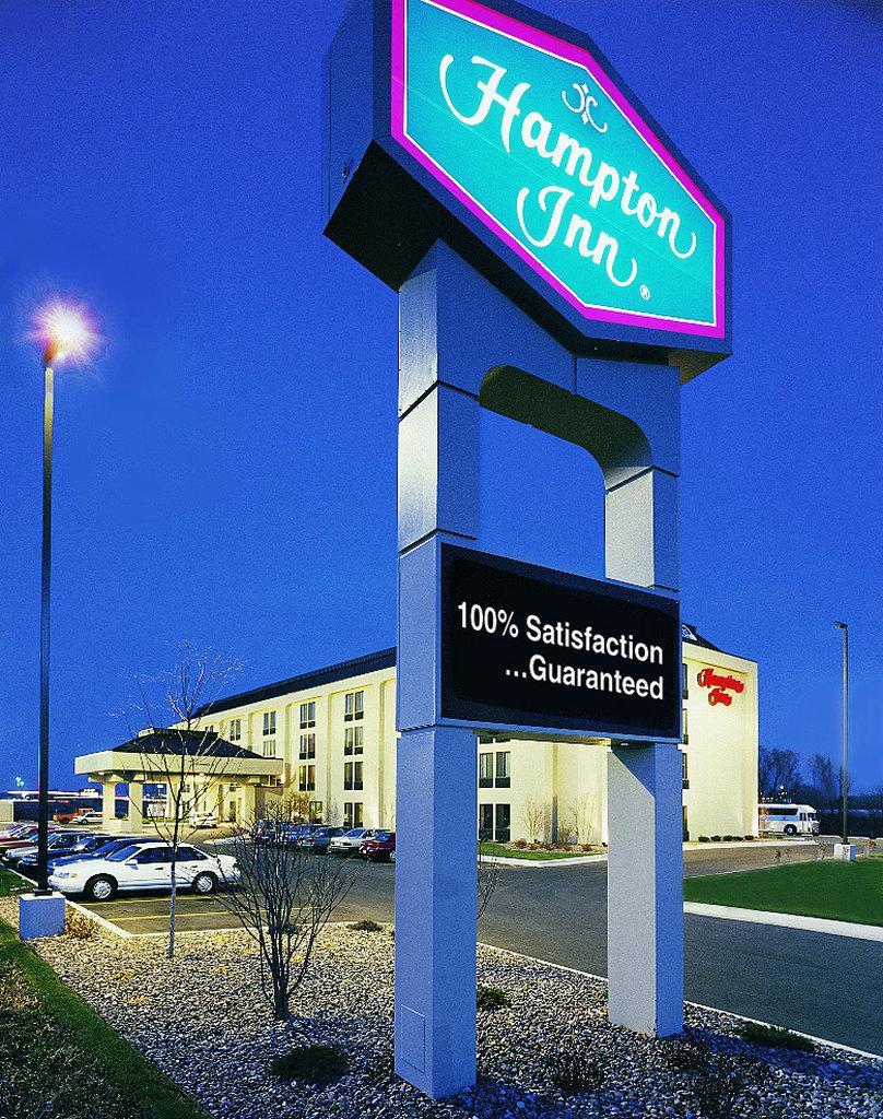 Hampton Inn Appleton-Fox River Mall Area מראה חיצוני תמונה